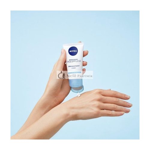 Nivea Essentials Hidratáló Normál és Kombinált Bőrre SPF 15 - 50ml